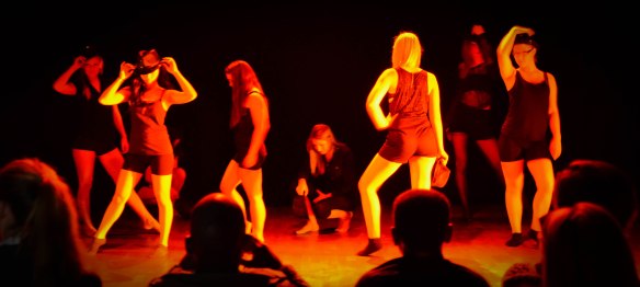 Dans Global profil 2013-4